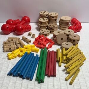 Vintage Tinkertoy Building Set - About 110 Pieces